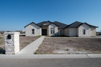 Building Photo - 206 Persimmon Dr