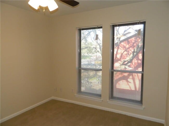 Building Photo - 8607 Fathom Cir