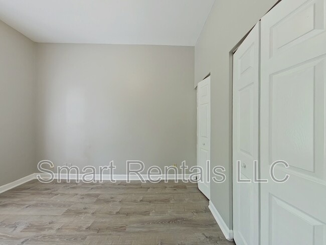 Building Photo - 3914 Shenandoah Ave