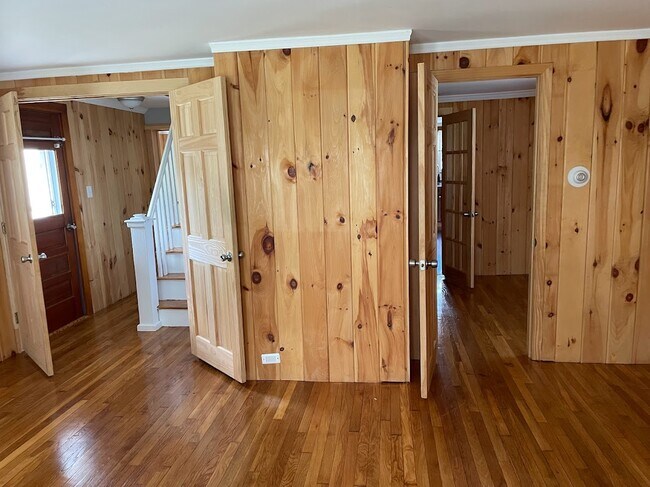 Building Photo - 428 High St