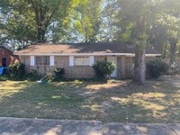 Building Photo - 4113 Piedmont Dr