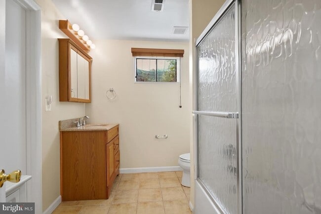 Building Photo - 12027 Devilwood Dr