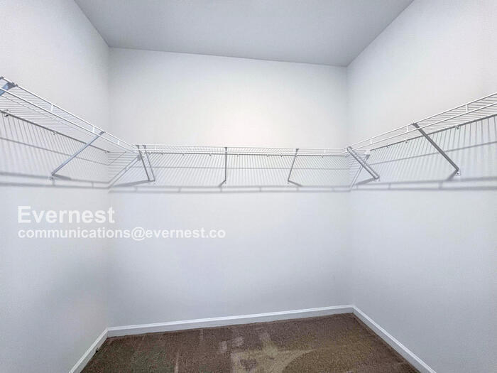 Building Photo - 1305 Ventura Ln