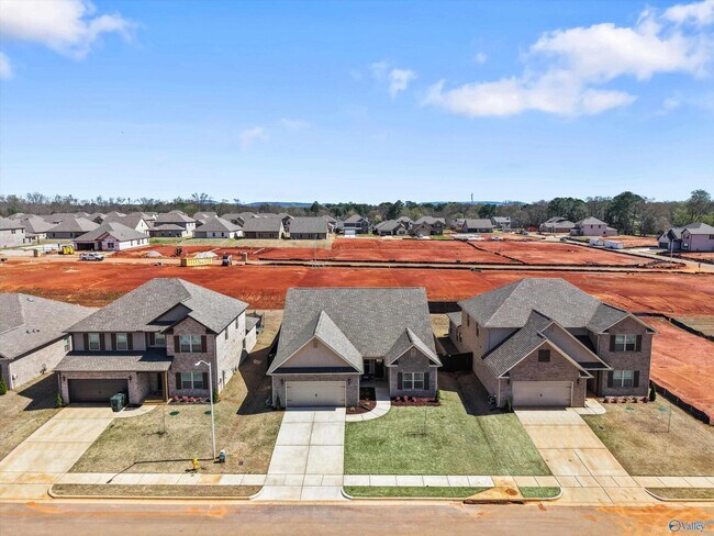 Building Photo - 209 Allegro Cir