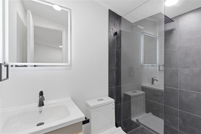 Building Photo - 6713 S Mascotte St