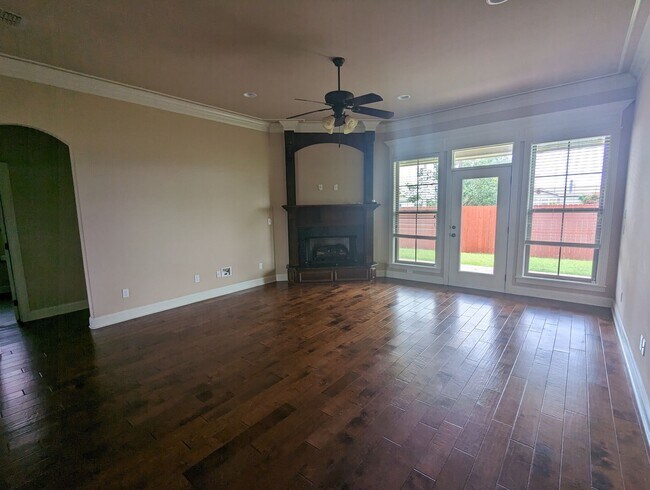 Building Photo - Beautiful 4bed/3 bath home in North Bossier