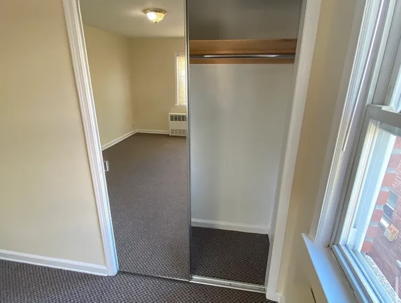 Closet Space - 15470 20th Rd
