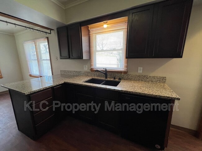 Building Photo - 7218 Maryland Dr