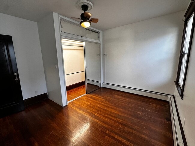 Building Photo - 651 Pleasant Valley Pkwy
