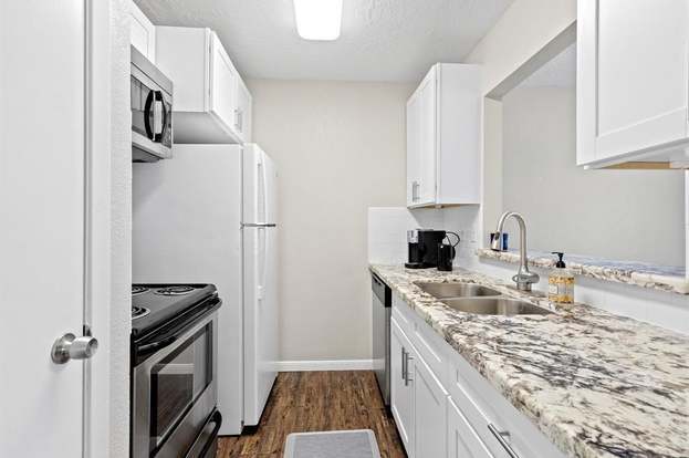 Building Photo - 9021 Gaylord Dr
