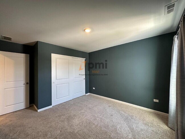 Building Photo - 8366 Kannon Dr