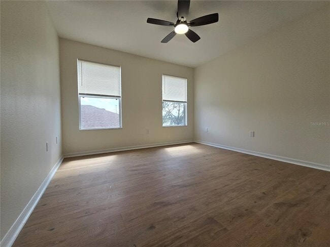 Building Photo - 6889 Lake Eaglebrooke Dr