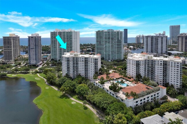 Building Photo - 20000 E Country Club Dr