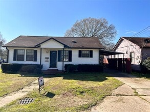 Building Photo - 2065 Lela St