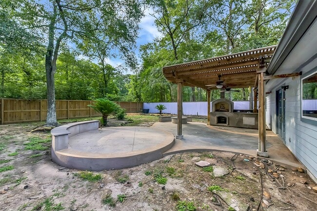Building Photo - 20 Tulip Hill Ct
