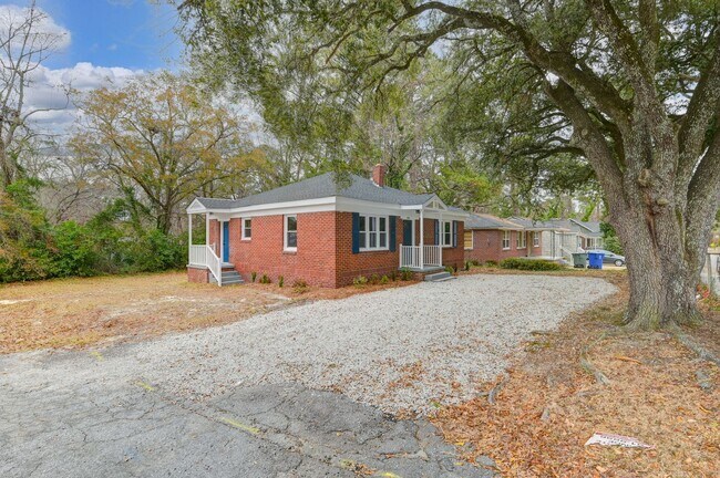Building Photo - Fully Renovated 3-Bedroom Corner-Lot Gem Near Downtown Columbia & USC!