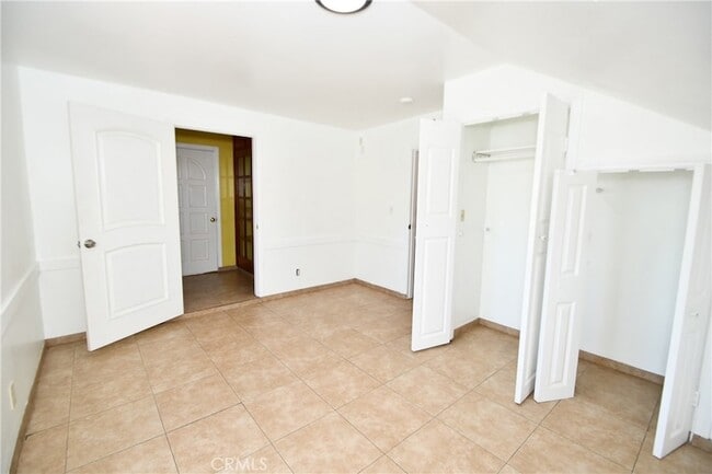 Building Photo - 14103 Fonthill Ave
