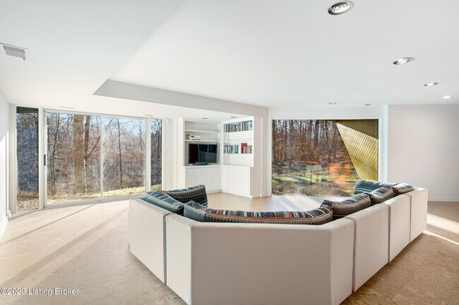 Building Photo - 6 Glen Arden Rd