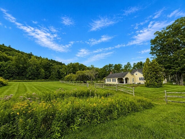 Building Photo - 872 Grassy Brook Rd