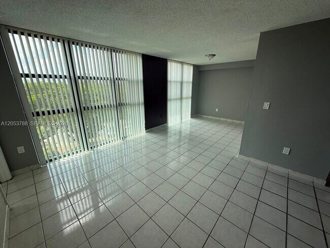 Building Photo - 11780 SW 18th St