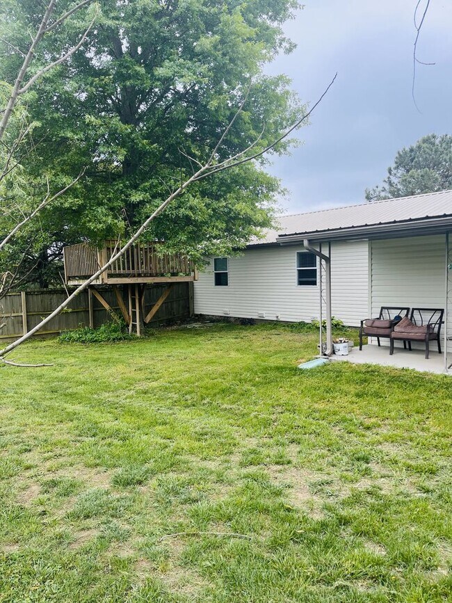 Building Photo - 14255 Camden Ln