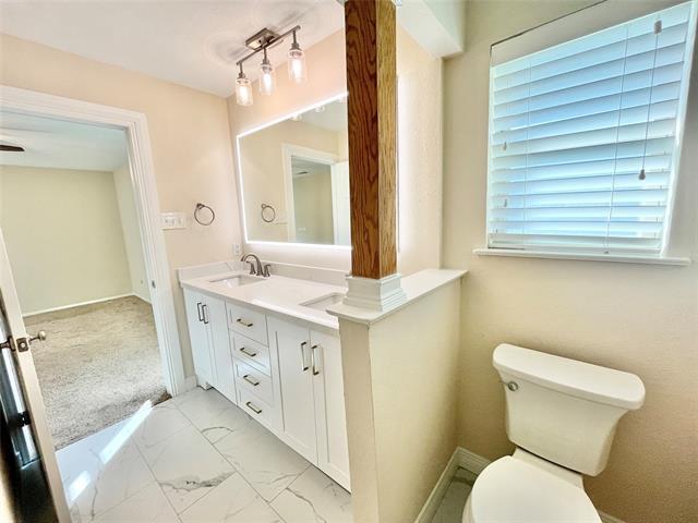 Building Photo - 1816 Lexington Pl