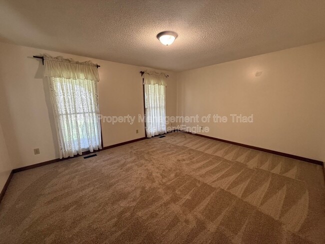 Building Photo - 4908 Robert Andrew Rd