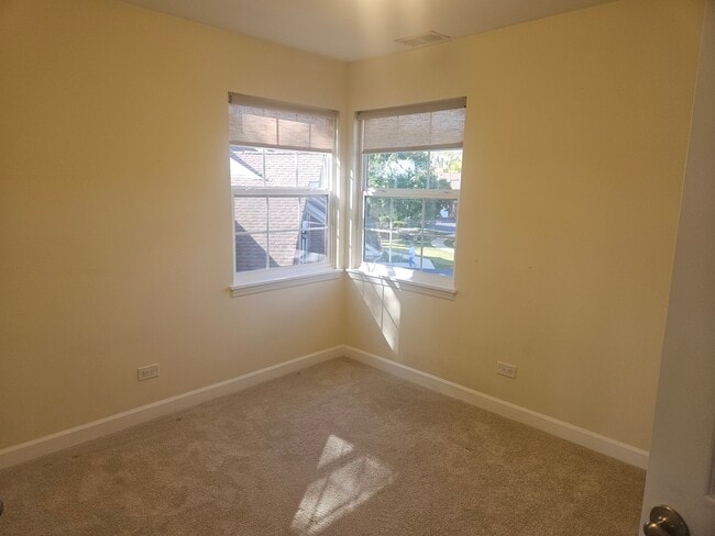 Building Photo - 1173 St Andrews Ct