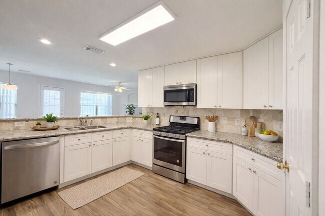 Building Photo - 18126 Emerybrook Ct