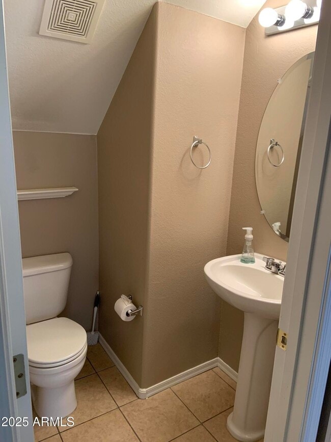 Building Photo - 7977 W Carolina Dr