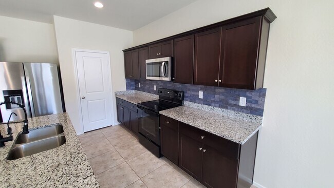 Building Photo - 19 solar panels for low electric bill!