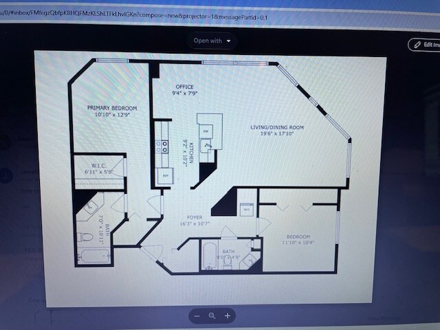 Building Photo - 222 N Columbus Dr