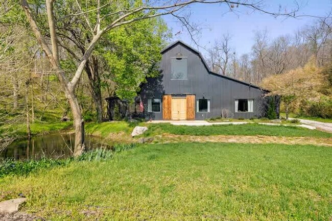 Building Photo - 8442 E McNelly Rd