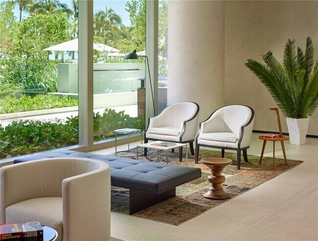 Building Photo - 10201 Collins Ave