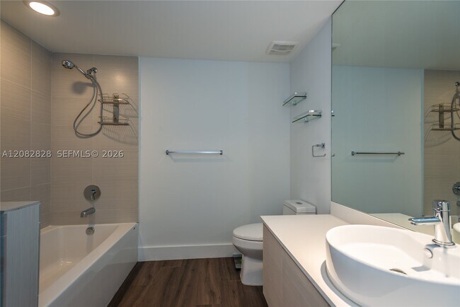 Building Photo - 4250 Biscayne Blvd