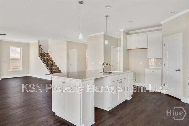 Building Photo - 196 Brickhill Cir