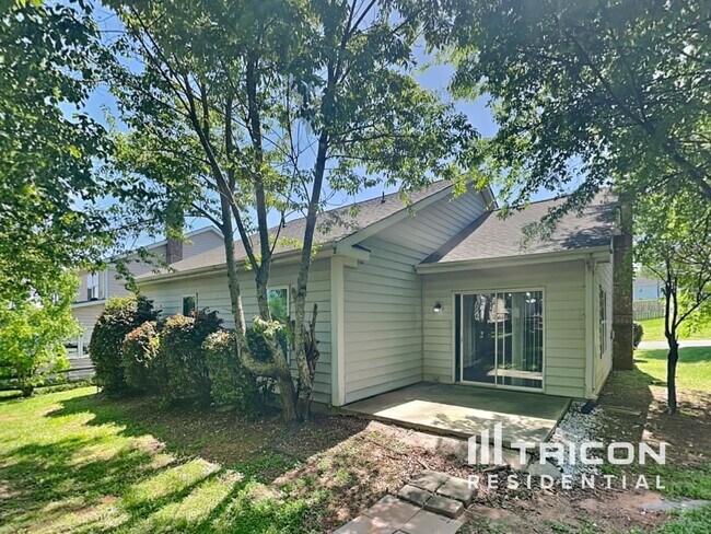 Building Photo - 9625 Kenneth Glenn Dr