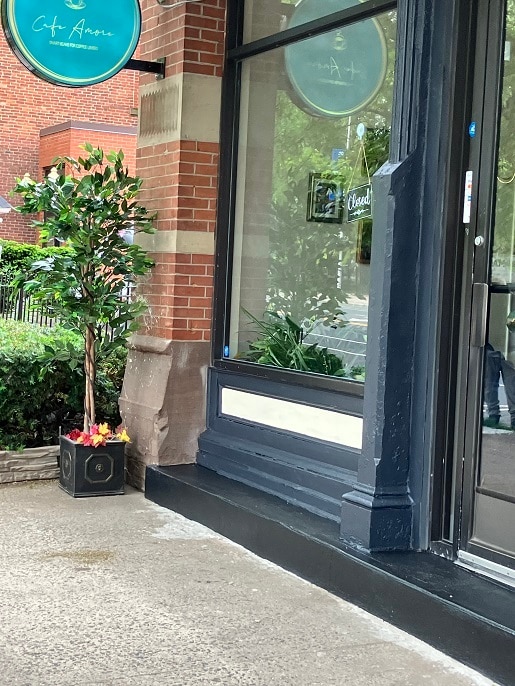 Building Photo - Capitol Living Apartments