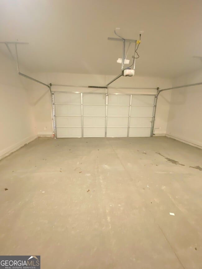 Building Photo - 210 Laney Dr