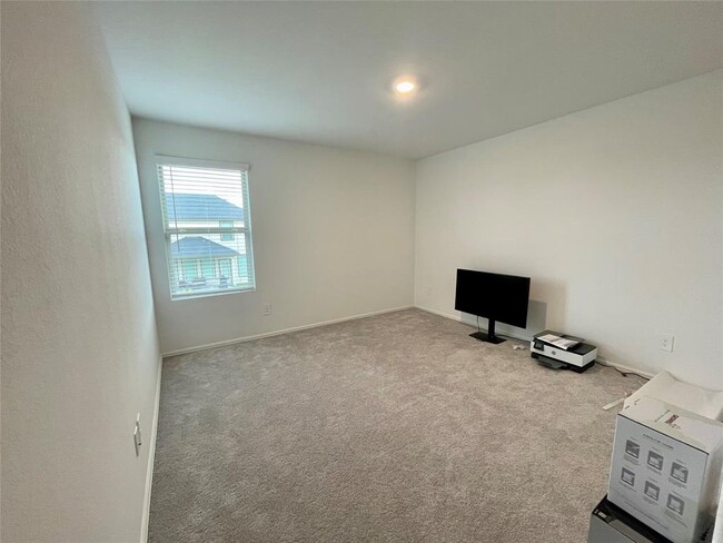Building Photo - 31603 Rosebud Vly Ln