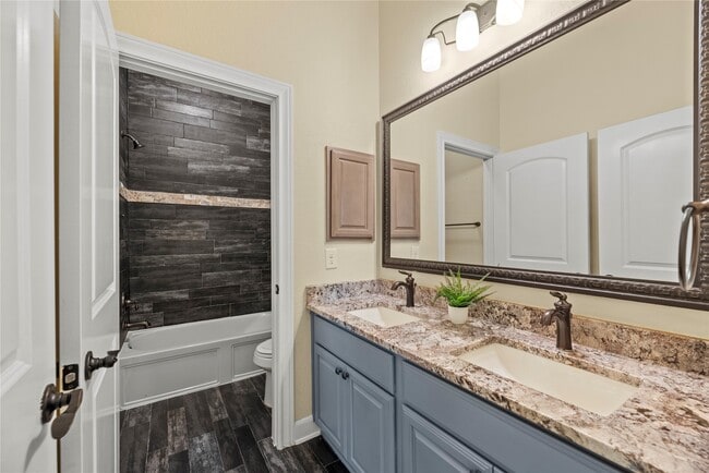 Building Photo - 28706 Hemlock Red Ct