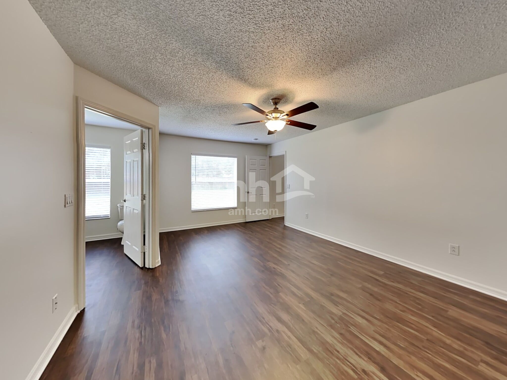 Building Photo - 1234 SW Alesio Ln