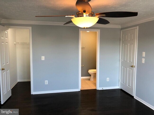 Building Photo - 17050 Capri Ln