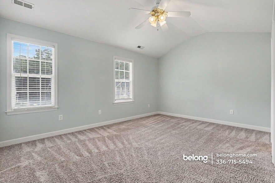Building Photo - 2210 Trailwood Valley Cir