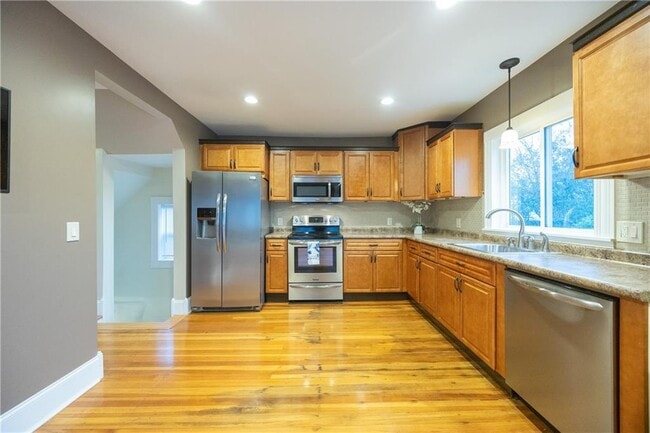 Building Photo - 200 Woodward Ave