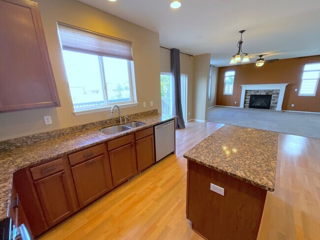 Building Photo - 6652 Maple Stone Ln