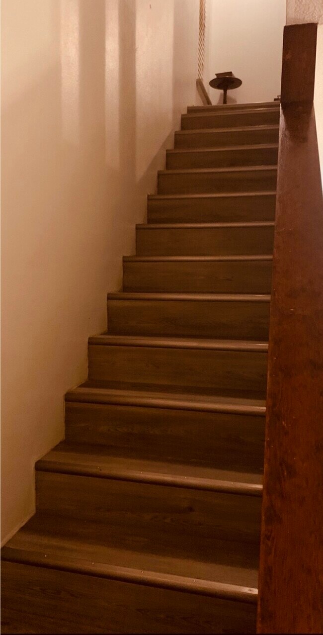 Building Photo - 14732 Hooper Rd