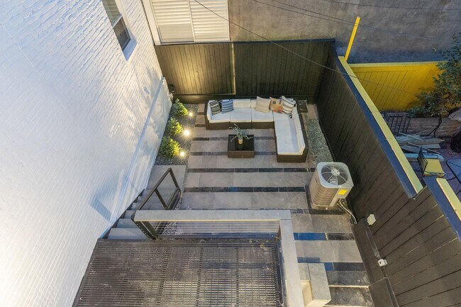 Building Photo - 1604 13th St NW