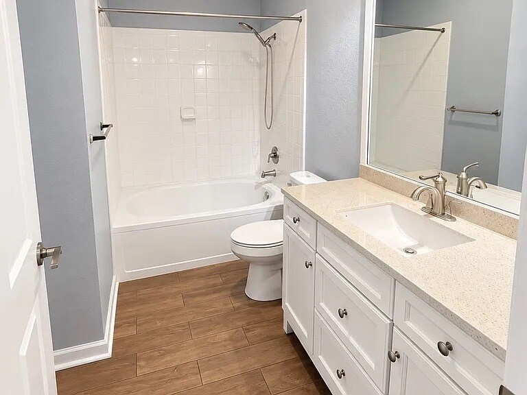 Building Photo - 5000 Culbreath Key Way