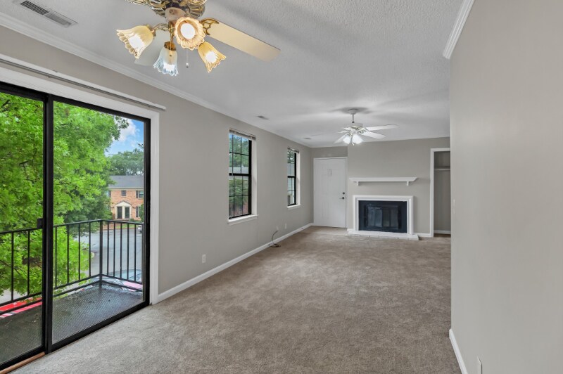 Building Photo - 764 Fox Ridge Dr